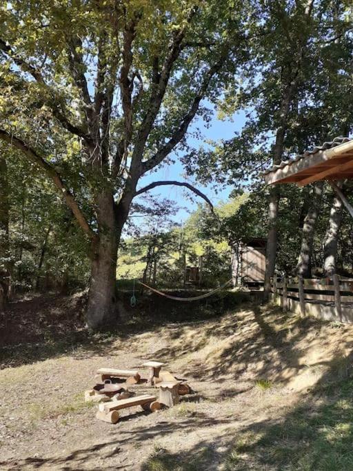 Cosy Cabane Montbrun-Bocage Extérieur photo